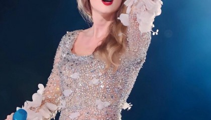 霉霉演唱会总票房约合人民币151亿，巡演结束给团队发14亿奖金，网友：太豪气！