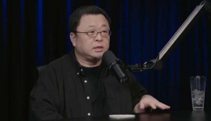 李想对话罗永浩，回应“MEGA像棺材”“理想车主近期被黑”