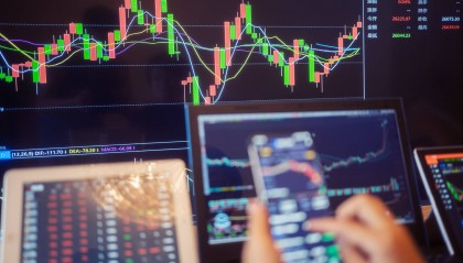 国际黄金期货大涨超3%，续刷历史新高！比特币跌超2%，加密币全网24小时52亿元蒸发！美联储官员：应降息50个基点......