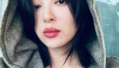 辛芷蕾前经纪人爆料两人决裂详情：培养8年一分未赚，生日当天她把我送上了被告席