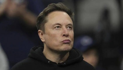 马斯克建“美国党”，根本不是救美国，是怕自己的钱和命被“一锅端”