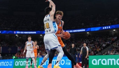 绝杀！CBA总决赛第二场，上海大鲨鱼拿下浙江广厦