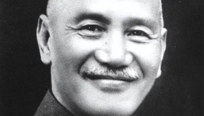 蒋介石一年的收入，换算成人民币是多少？