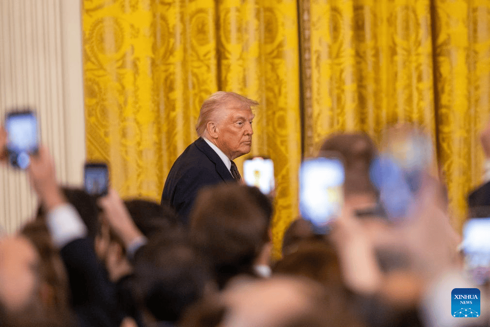 Trump Suggests Flexibility after Signing Executive Order Extending Tariff Deadline to Aug. 1