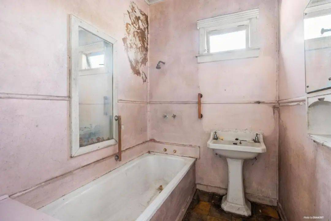 素未谋面的人送她一栋房子，价值185万纽币！只因“你是个好人”