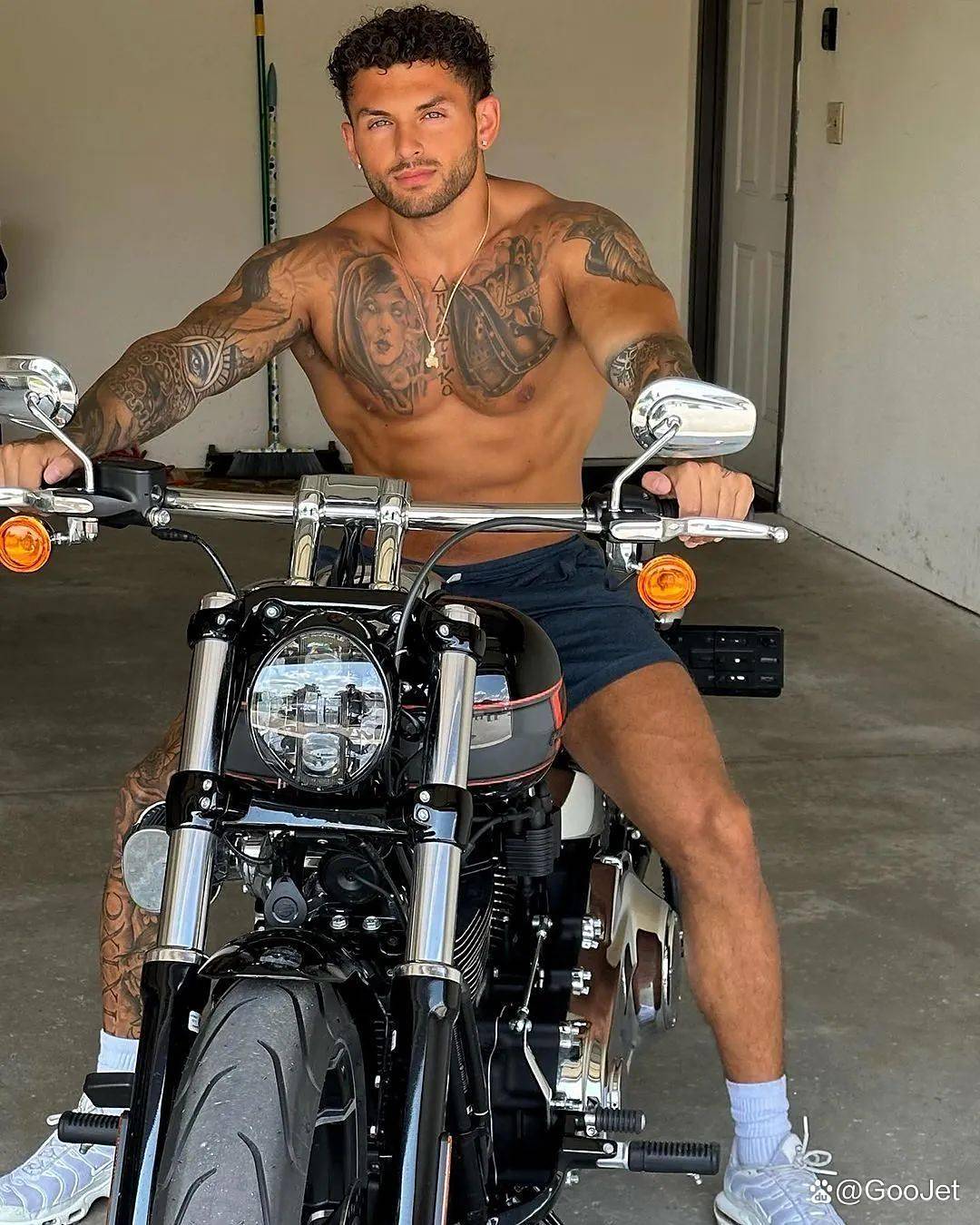 美国知名网红在互联网消失，疑似被判刑！