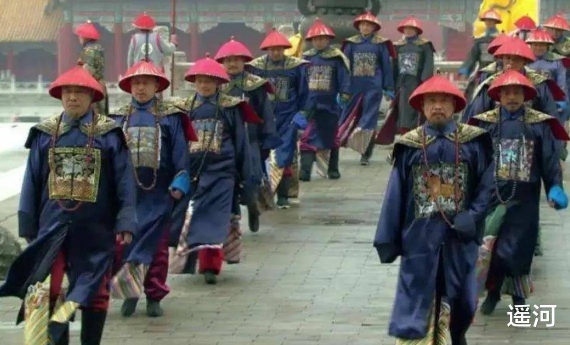 清朝官员的退休金是每年50两白银,换算成现在的人民币是多少钱?