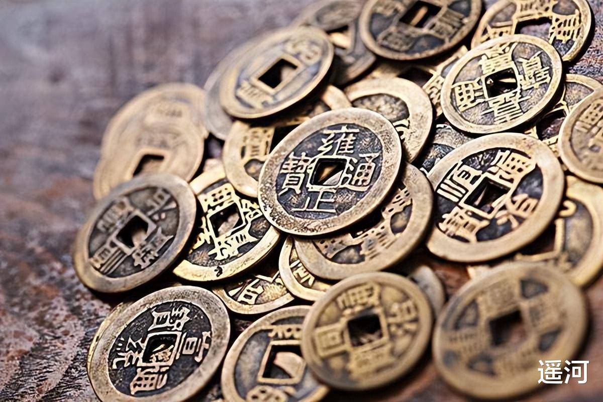 清朝官员的退休金是每年50两白银,换算成现在的人民币是多少钱?