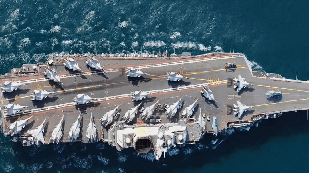 就这么官宣了？央视：歼-35型舰载机登上“辽宁”舰，这意味着什么？