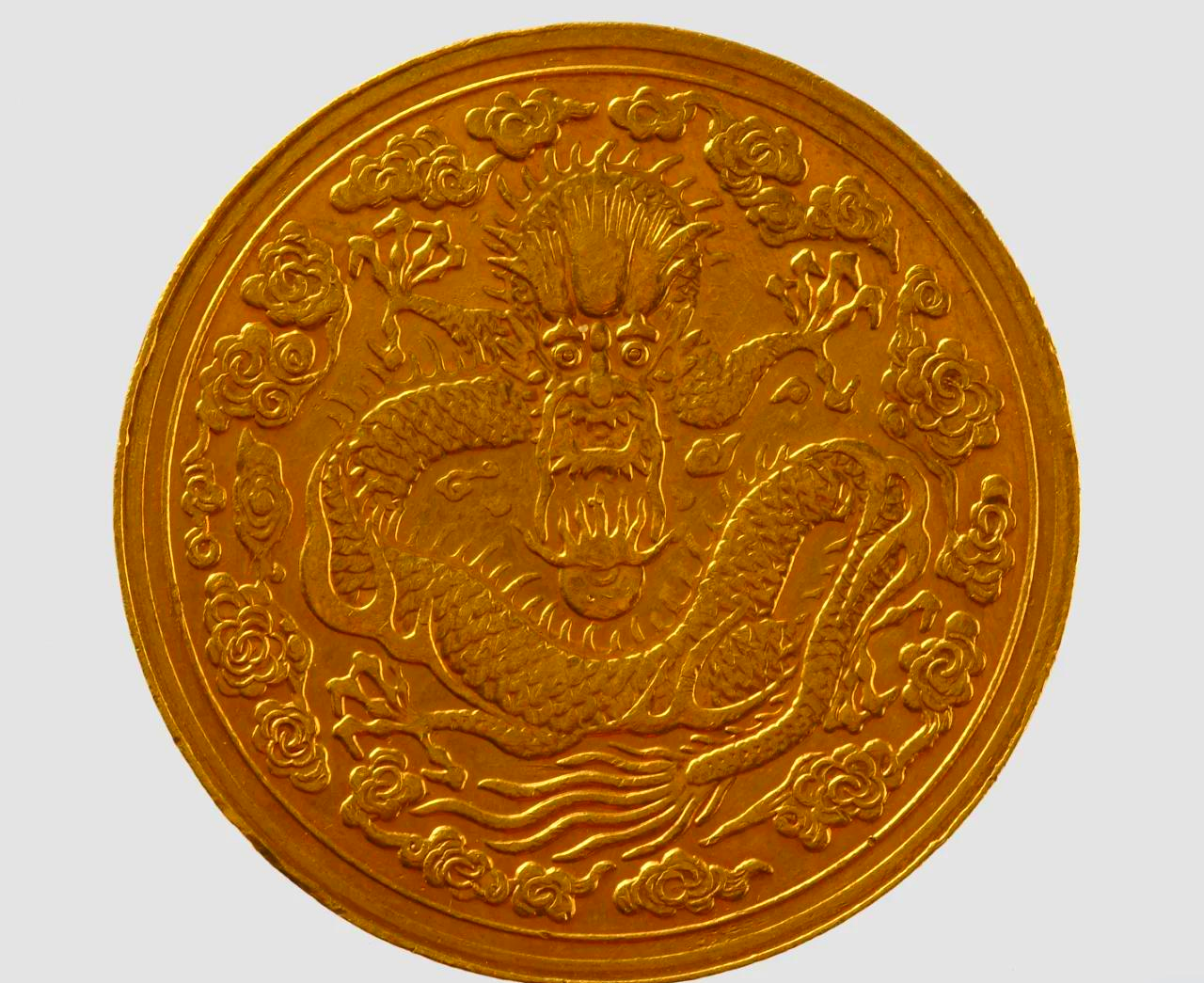 金色幸运币(幸运金色是什么意思)